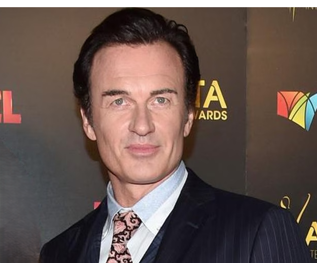 Julian McMahon Julian McMahon